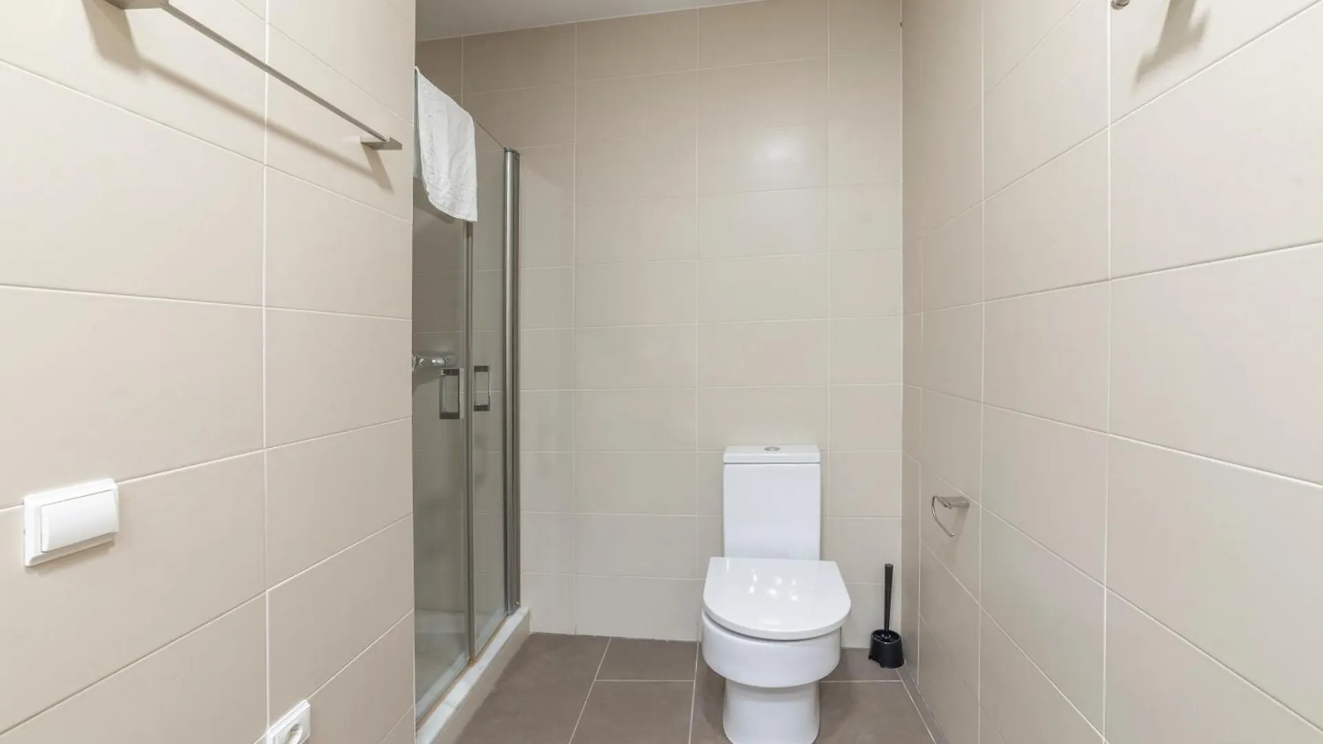 Zaragoza 66, By Homing U Apartment Seville 0*,  Spain